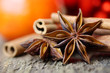 Foto: Gewürze zu Weihnachten - Sternanis und Zimt Gewürze zu Weihnachten - Sternanis und Zimt