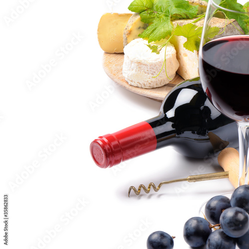 Photo: Red wine with French cheese selection Red wine with French cheese selection