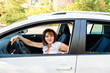 Frau mit dem Auto