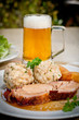 Schweinsbraten mit Knödel