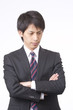 Foto: 悩む新人ビジネスマン 悩む新人ビジネスマン