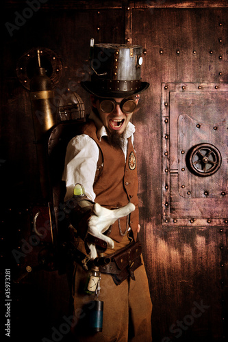 Foto: Man in Steampunk style Man in Steampunk style