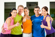 Photo: Gruppe bei Fitness Training im Studio Gruppe bei Fitness Training im Studio