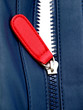 zipper closing