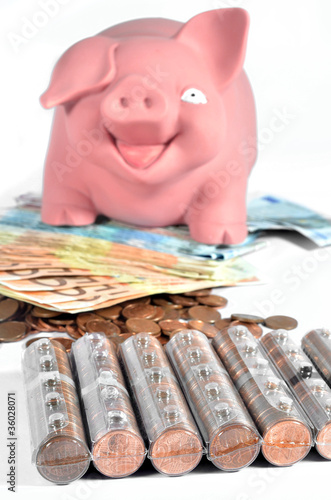 Photo: Hucha de cerdito con ahorros Hucha de cerdito con ahorros
