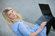 Photo: Anja mit Laptop Anja mit Laptop