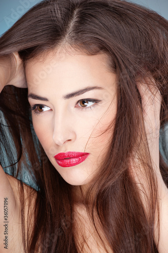Photo: Portrait of a pretty young woman Portrait of a pretty young woman