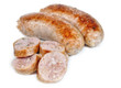 Chorizos criollos sobre fondo blanco.