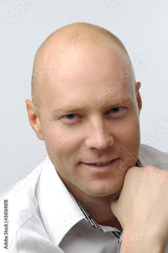 Photo: portrait of businessman portrait of businessman