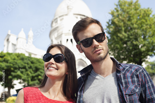 Photo: Close-up of a couple, Montmartre, Paris, Ile-de-France, France Close-up of a couple, Montmartre, Paris, Ile-de-France, France