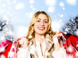 Frau macht Weihnachtseinkäufe