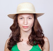 Foto: Portrait of girl with hat Portrait of girl with hat