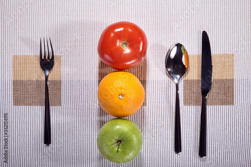 Photo: Gemüse und Obst als Ampel, Gesundheit geht vor Gemüse und Obst als Ampel, Gesundheit geht vor