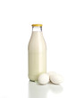Milchflasche mit Eiern Milchflasche mit Eiern
