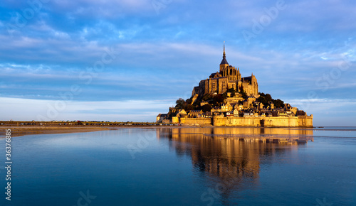 Photo: Le Mont Saint Michel, France Le Mont Saint Michel, France