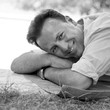 Homme 40s, souriant et séduisant #2