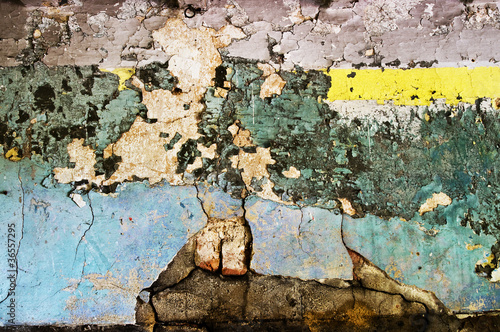 Foto: peeling plaster peeling plaster