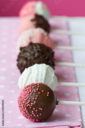 Photo: Cake pops Cake pops