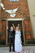 newlyweds with doves newlyweds with doves