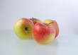 4 Äpfel