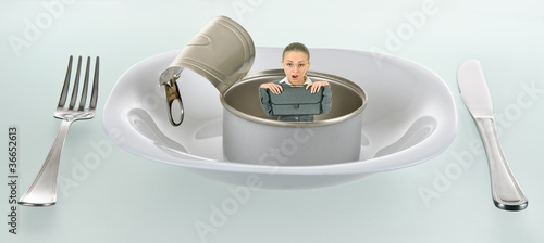 Photo: surprise in empty tin can surprise in empty tin can