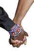 Foto: Close up of couple holding hands Close up of couple holding hands