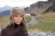 Portrait d'une femme en montagne