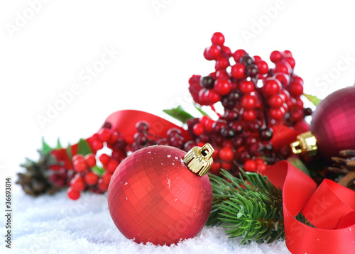 Foto: Christmas Decorations isolated on white Christmas Decorations isolated on white