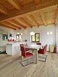 Foto: cucina e sala da pranzo moderna nel sottotetto cucina e sala da pranzo moderna nel sottotetto