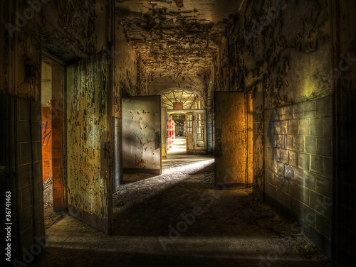 Foto: Abandoned Hallway Abandoned Hallway
