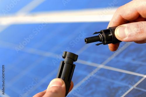 Foto: Stecker Solarmodul zur Erzeugung von Solarstrom Stecker Solarmodul zur Erzeugung von Solarstrom