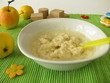Hirse-Apfel-Brei für Babys und Kleinkinder