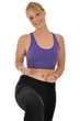 Junge Frau beim Fitness-Training