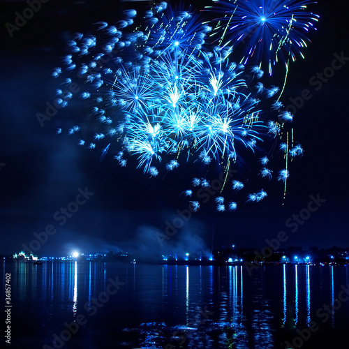 Foto: Ñelebratory firework Ñelebratory firework