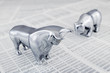 Foto: Stock market report with bull and bear Stock market report with bull and bear
