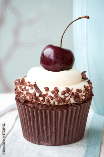 Photo: Black forest cupcake Black forest cupcake