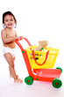 enfant au super marché enfant au super marché