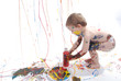 Bébé peintre