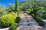 escalier all�e jardin proven�al