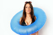 sexy Frau mit blauem Schwimmreif