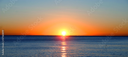 Photo: Sunset in the sea Sunset in the sea