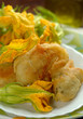 Fiori di zucca fritti
