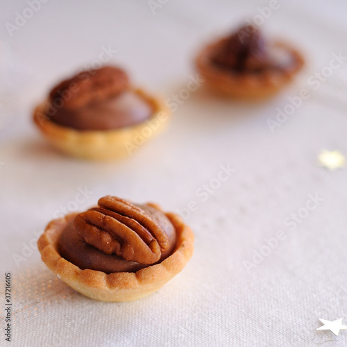 Photo: tartelettes chocolat et noix tartelettes chocolat et noix