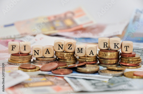 Photo: Finanzamt Schriftzug Finanzamt Schriftzug