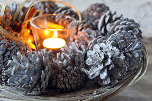 Photo: adventskranz aus tannenzapfen adventskranz aus tannenzapfen