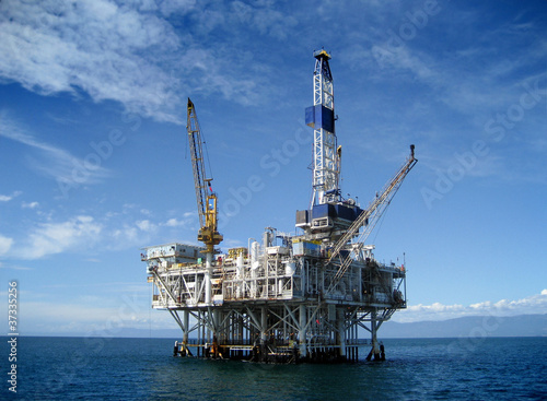 Photo: Offshore Oil Rig Drilling Platform Offshore Oil Rig Drilling Platform