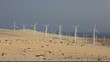 éoliennes dans le désert  des îles des canaries