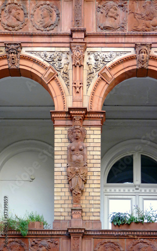 Photo: Detail Statius-von-Düren-Haus in Lübeck Detail Statius-von-Düren-Haus in Lübeck