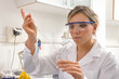 Chimico in laboratorio