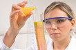 Chimico in laboratorio